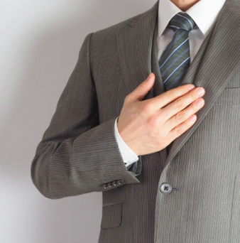 薩南運輸機工は重量物吊上げ用門型・高所搬入用ステージ・高所搬入用ゴンドラをはじめ充実した工事用機器設備と、数多い現場経験を積んだ熟練工の技術力をもって作業を遂行します。